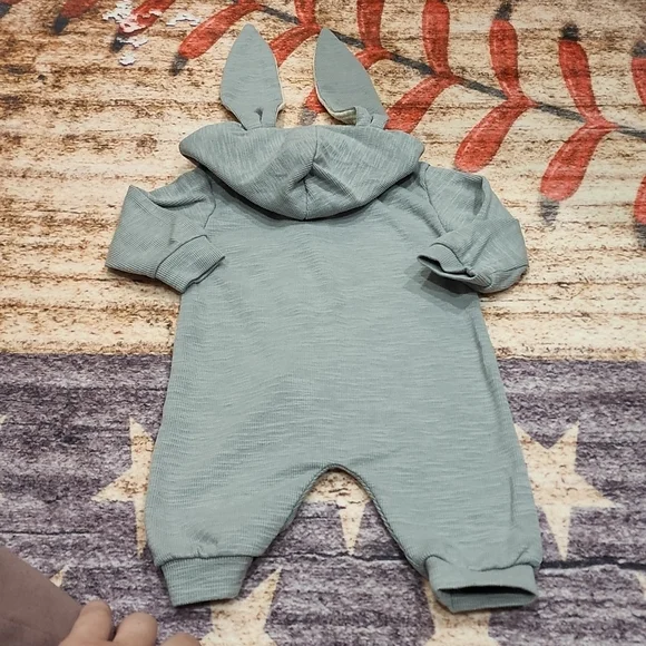 Onesie Bunny - Picture 3 of 5